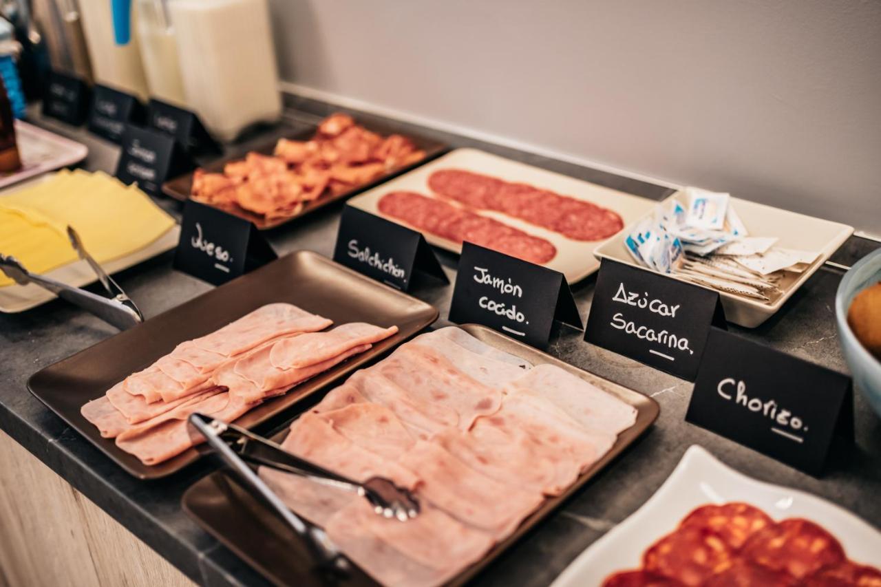 Arevalos Hotel 쿠엥카 외부 사진