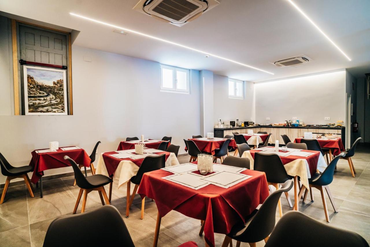 Arevalos Hotel 쿠엥카 외부 사진